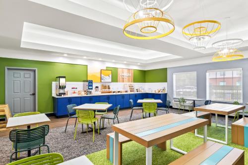 Φωτογραφία από το άλμπουμ του Spark by Hilton Kingsland σε Kingsland