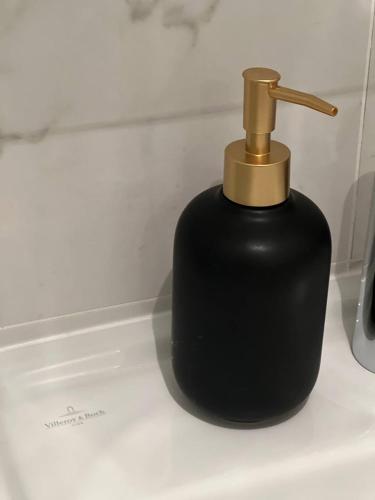 Urban Nest On Tyrsova 7 - Near IP Pavlova Metro