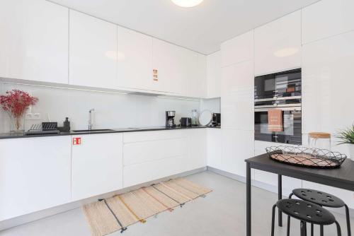 Liiiving in Porto - Foz Seaside Apartment
