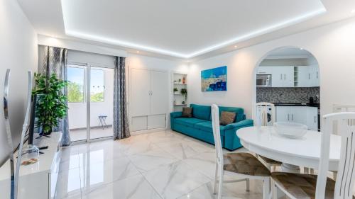 Bright 1BDR Flat in Albufeira by LovelyStay