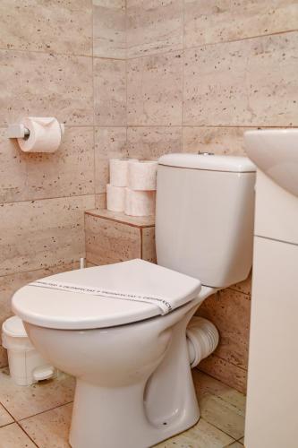 Un baño de DREAMS ESCAPE