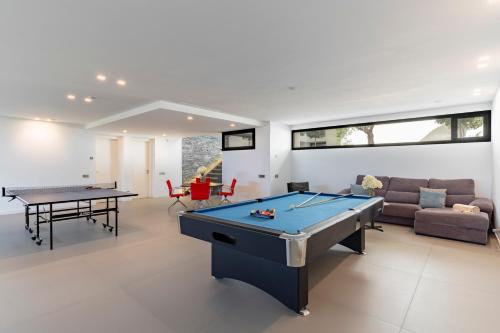 Villa Nido Modern 4 bed villa with sea views
