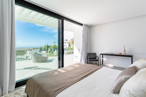 Villa Nido Modern 4 bed villa with sea views