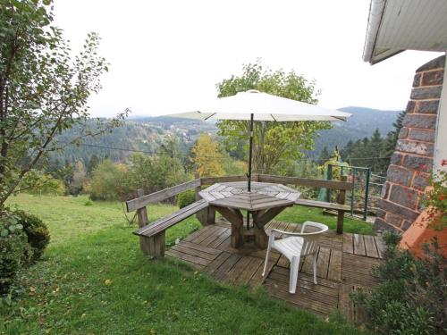 Charmant gîte avec terrasse, WiFi et garage moto à Gérardmer - FR-1-589-133