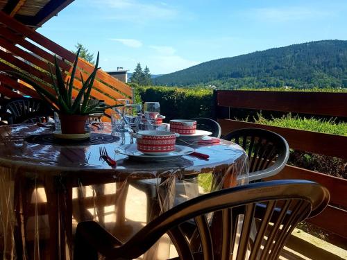 Appartement cosy avec parking et terrasse à Gérardmer - FR-1-589-653