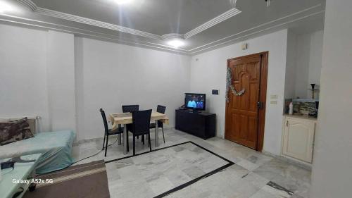 Μια τηλεόραση ή/και κέντρο ψυχαγωγίας στο Appart sousse