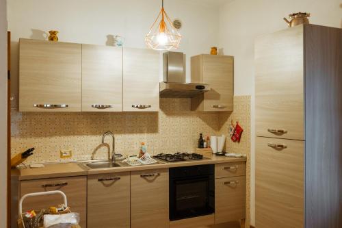 Una cocina o kitchenette en Donatella&Thomas