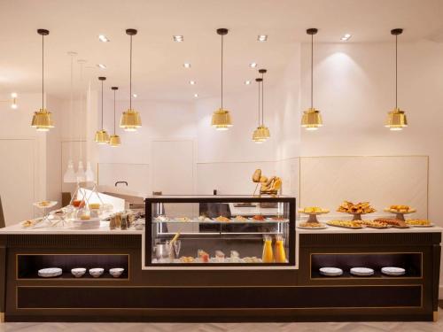 Mad på hotellet eller i nærheden