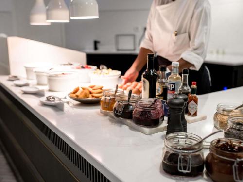 Mad på hotellet eller i nærheden