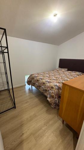 En eller flere senge i et værelse på Atelier 277