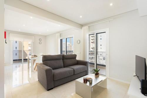 Bright 2BR in Praia da Rocha - 5 minutes to Beach