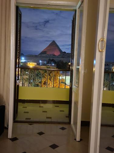 Lucky Pyramids View Inn