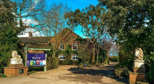 Κήπος έξω από το Brackenborough Hotel, BW Signature Collection