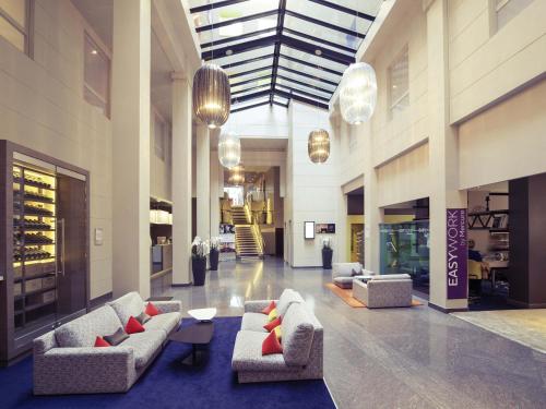 Posezení v ubytování Mercure Nantes Centre Grand Hotel
