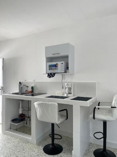 Kuchyň nebo kuchyňský kout v ubytování Consulado Americano Santa Catarina a 3 min