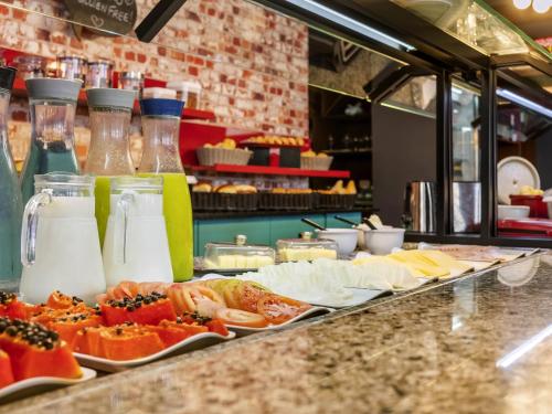 Jídlo v hotelu nebo okolí