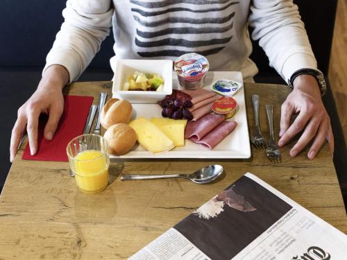 Jídlo v hotelu nebo okolí