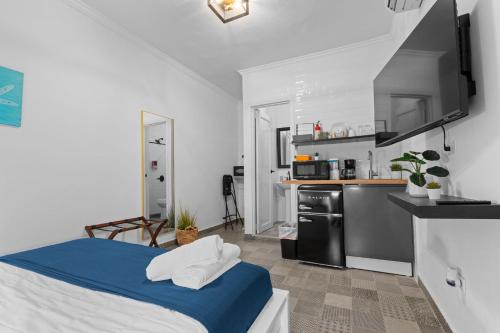 Kuchyň nebo kuchyňský kout v ubytování V7 Pr Rental Cozy Room & Great Location
