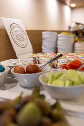 Jídlo v hotelu nebo okolí