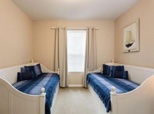 3Br 2Bath Condo Balcony 5min Conv Center 1388ft photo 10