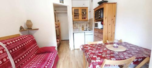 Joli studio aux pieds des pistes