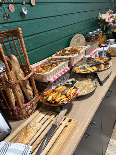 Jídlo v hotelu nebo okolí