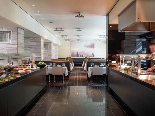 Jídlo v hotelu nebo okolí