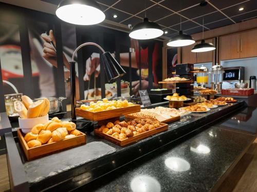 Jídlo v hotelu nebo okolí