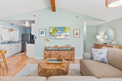 Η κουζίνα ή μικρή κουζίνα στο 6062 - Hummingbird Haven