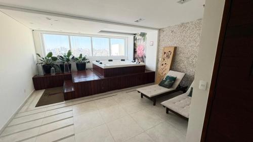 Ruang duduk di Modern loft with a pool and sauna on the rooftop Wi-Fi