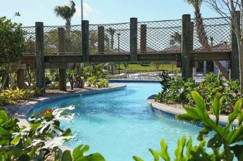 Immaculate Family Home - 7 Bed - with an Amazing Waterfall Pool photo 74