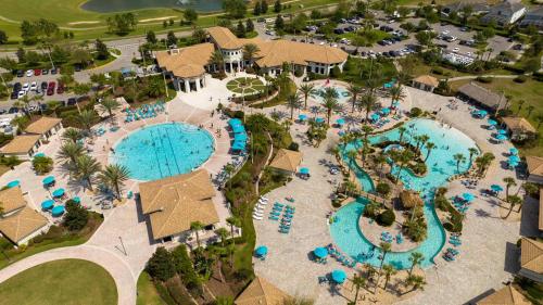 Immaculate Family Home - 7 Bed - with an Amazing Waterfall Pool photo 76
