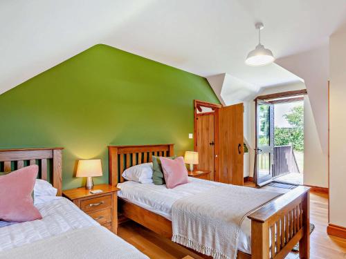 En eller flere senge i et værelse på 3 Bed in Clovelly BURFL