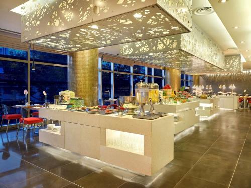 Φαγητό σε αυτό το ξενοδοχείο ή κάπου εκεί κοντά