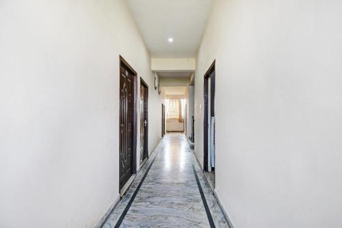 Fotografie z fotogalerie ubytování Hotel O JR Hotel v destinaci Lakhnaú