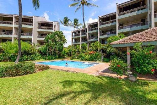 Bazén v ubytování Hale Mahina B401 · HM B401 OceanFront 2BD Tropical Getaway nebo v jeho okolí