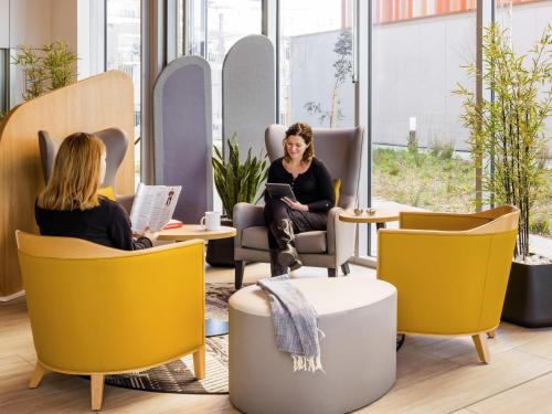 Posezení v ubytování Aparthotel Adagio Access Paris Massy Gare