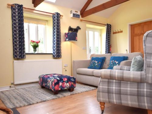 Ruang duduk di 1 Bed in Padstow 75736