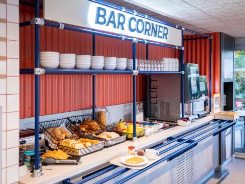 Jídlo v hotelu nebo okolí