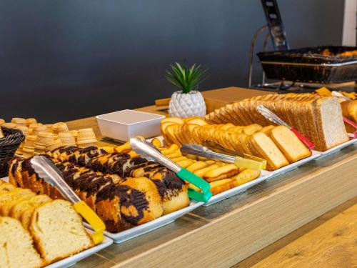 Jídlo v hotelu nebo okolí