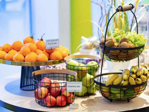 ホテルの敷地内または近くでの食事または食べ物