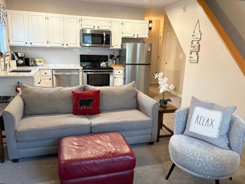 Foto de la galería de Cozy Attitash Getaway-1BR-Pool-Walk to Attitash en Bartlett