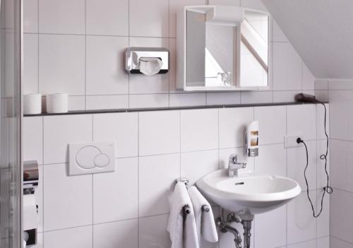 Vonios kambarys apgyvendinimo įstaigoje Hotel Restaurant Knechtstedener Hof
