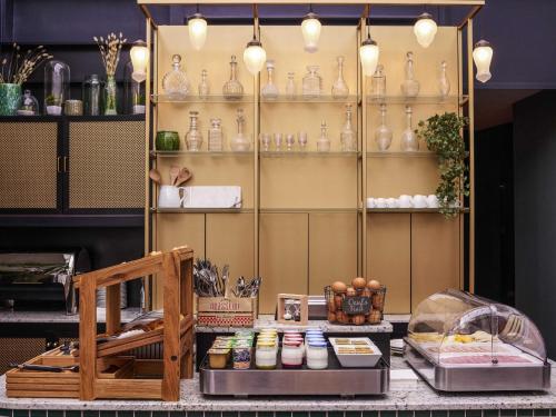 Jídlo v hotelu nebo okolí