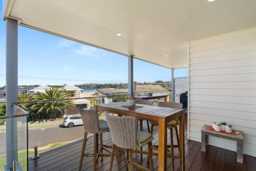 Gallery image of 4-Bedroom Family Retreat, Just 50m to Boyds Beach, Kiama Downs in Kiama Downs
