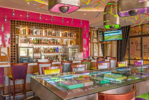 Peermont Metcourt at Rio, Klerksdorpにあるラウンジまたはバー