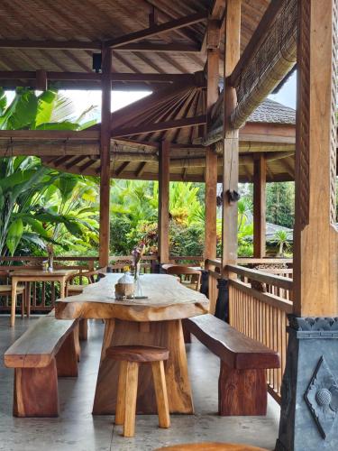 Restaurace v ubytování Puri Dajuma Terrace Eco Lodge & Spa