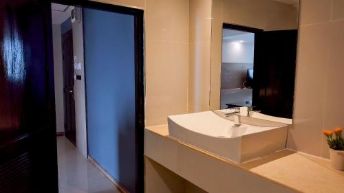 Koupelna v ubytování Avana Laem Chabang Boutique Hotel