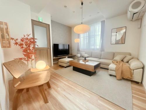 A home that captures the colors and spirit of Japan