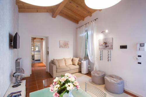 Gallery image of Sole&Luna Comolake Apartments in Como